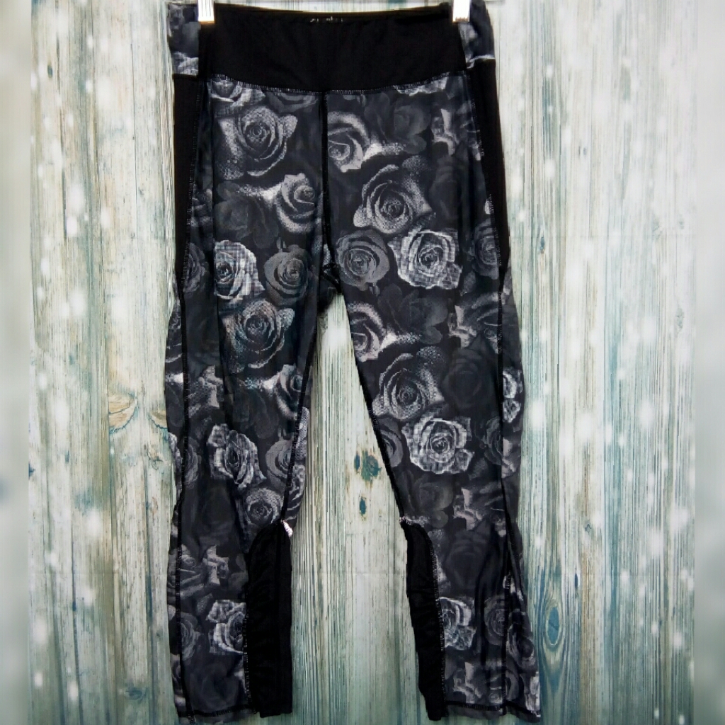 Purity Rose Print Mesh Leg Yoga Capris